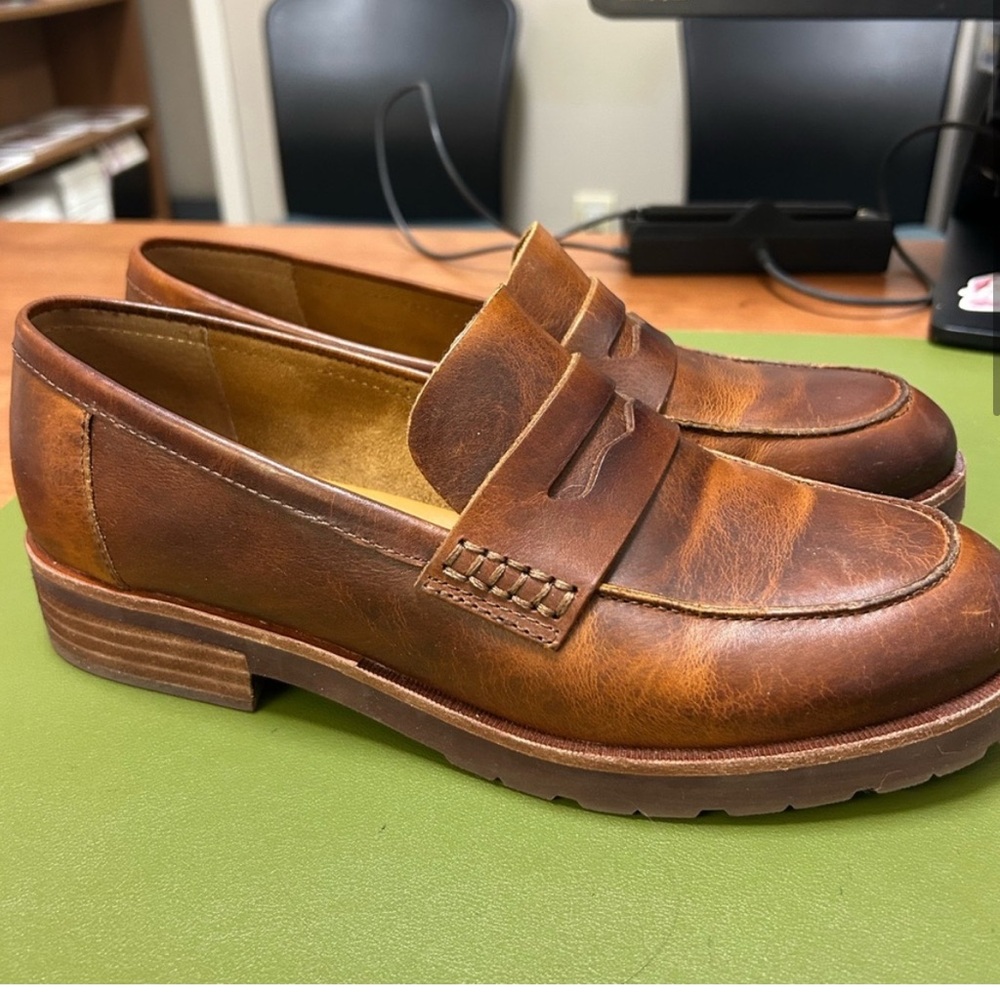 Kork-Ease Brown Leather Flats Timeless Design